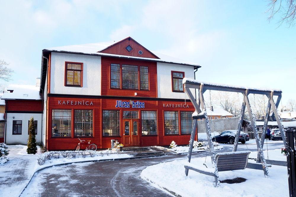 Hotel Juras Brize Ventspils Exterior foto